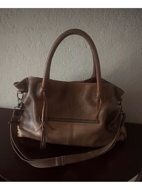 Bed Stu Distressed Taupe Brown  Leather Weekender Tote perfect Condition Strap